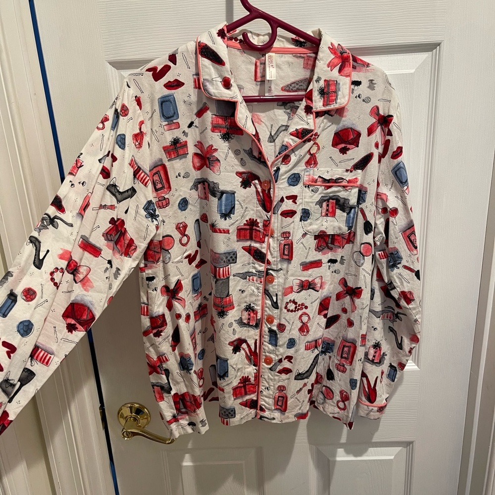 Gilligan & O'Malley Red and White Pajama Top